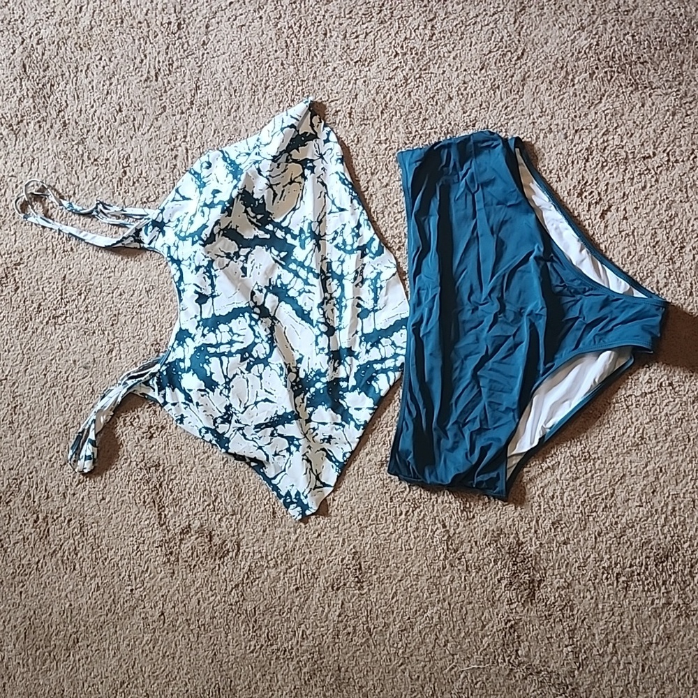 Tankini. Mix and Match.